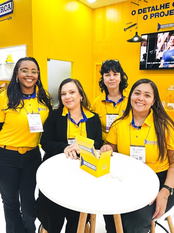 Estande da Jomarca Kits durante a Formóbile 2026.